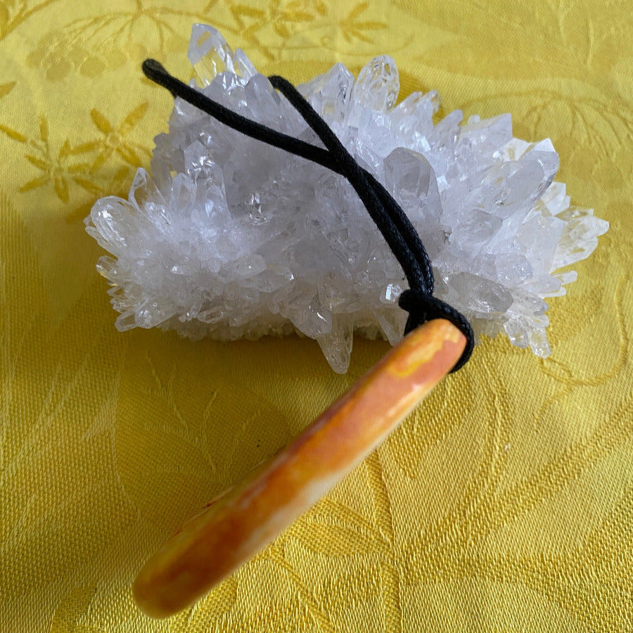 Grande amulette Soleil or en porcelaine NAMO ART - Mona Bessaa