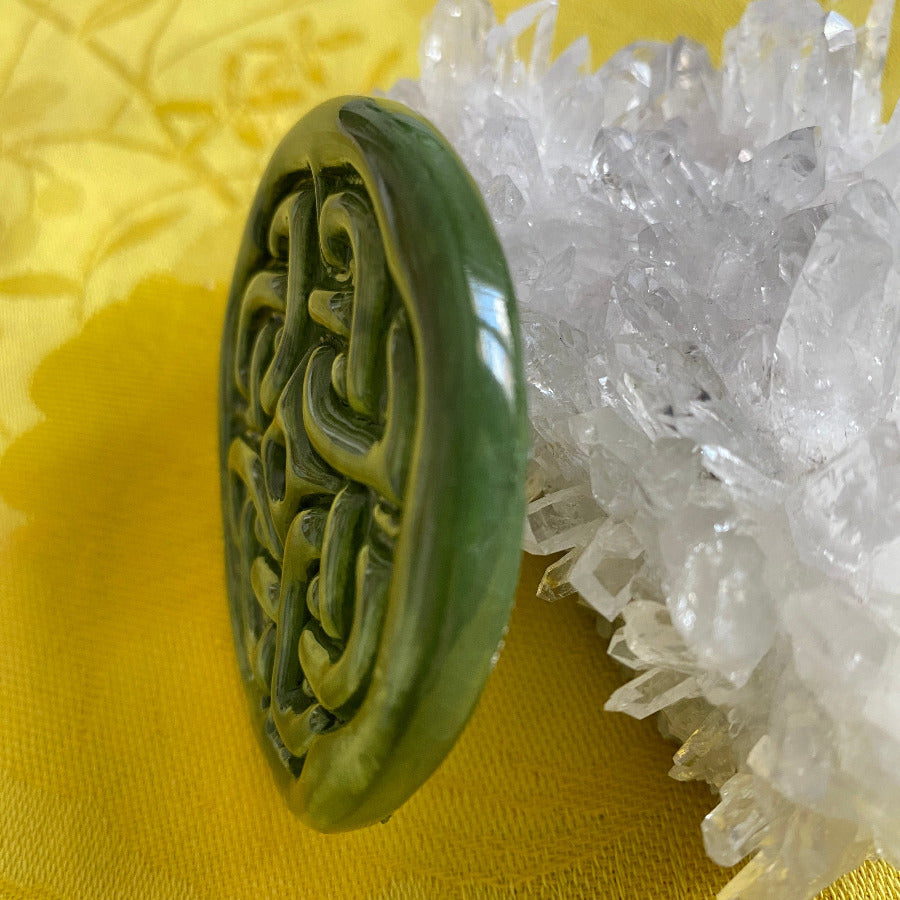 Amulette Entrelacs en porcelaine E1 NAMO ART - Mona Bessaa