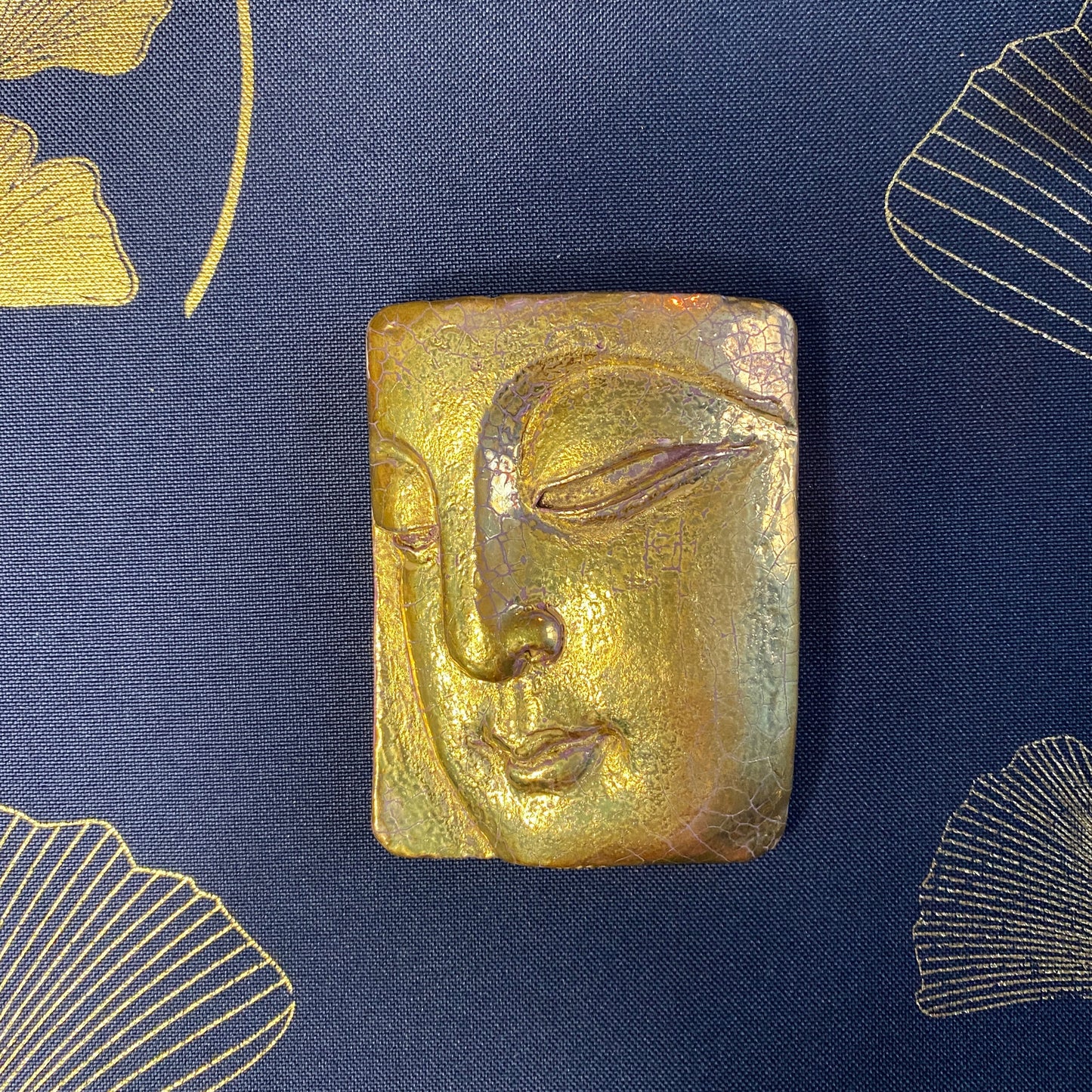 Bouddha Porcelaine et Or. Réf. BPToutO#4 NAMO ART - Mona Bessaa