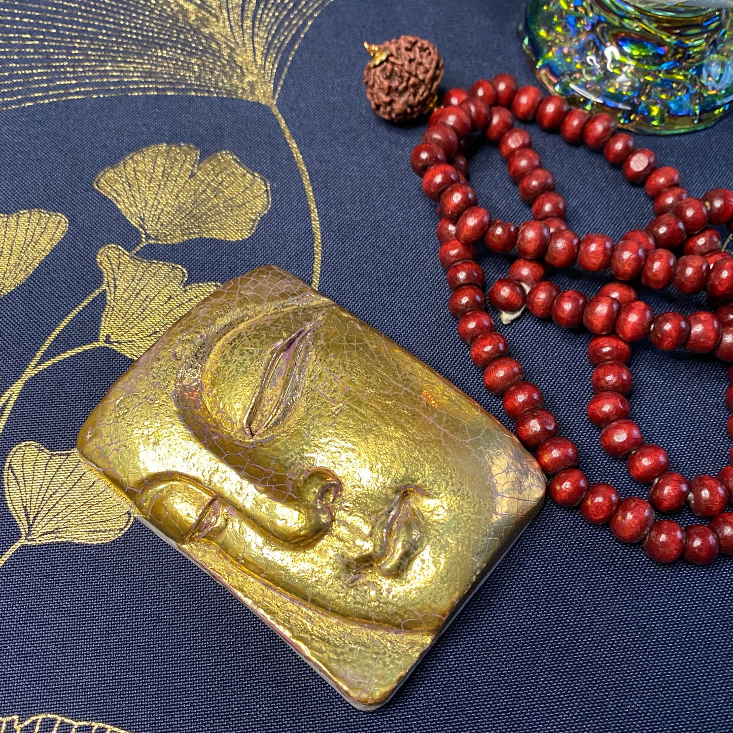 Bouddha Porcelaine et Or. Réf. BPToutO#4 NAMO ART - Mona Bessaa