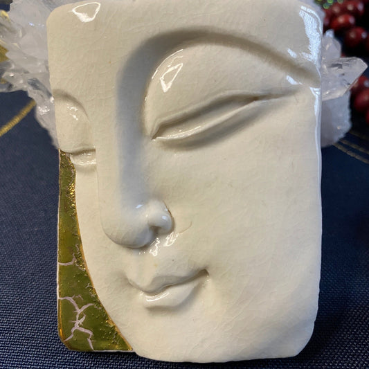 Bouddha Porcelaine et Or. Réf. BYF0#1#6 NAMO ART - Mona Bessaa