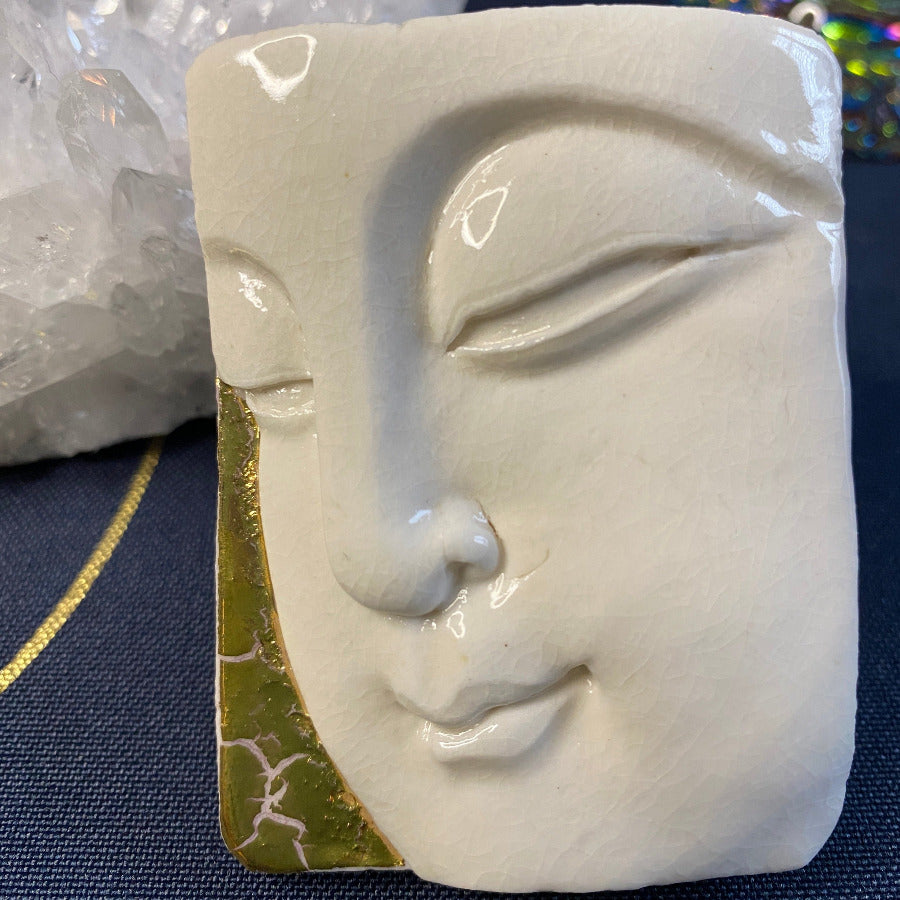 Bouddha Porcelaine et Or. Réf. BYF0#1#6 NAMO ART - Mona Bessaa
