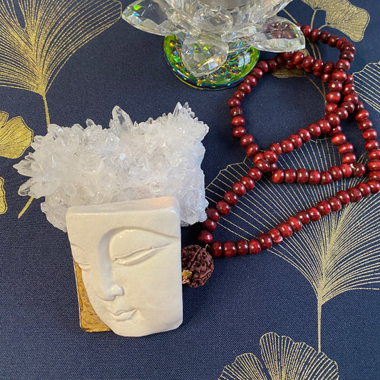 Bouddha Porcelaine et Or. Réf. BYF0#2#7 NAMO ART - Mona Bessaa