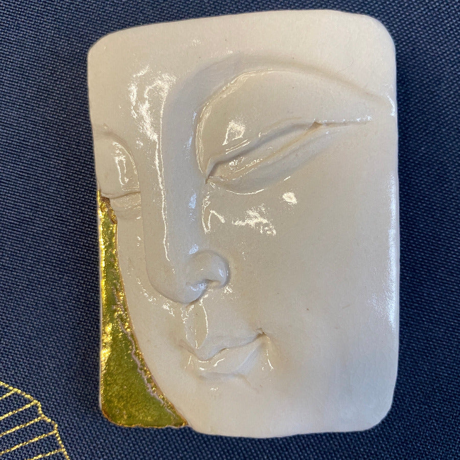 Bouddha Porcelaine et Or. Réf. BYF0#2#7 NAMO ART - Mona Bessaa