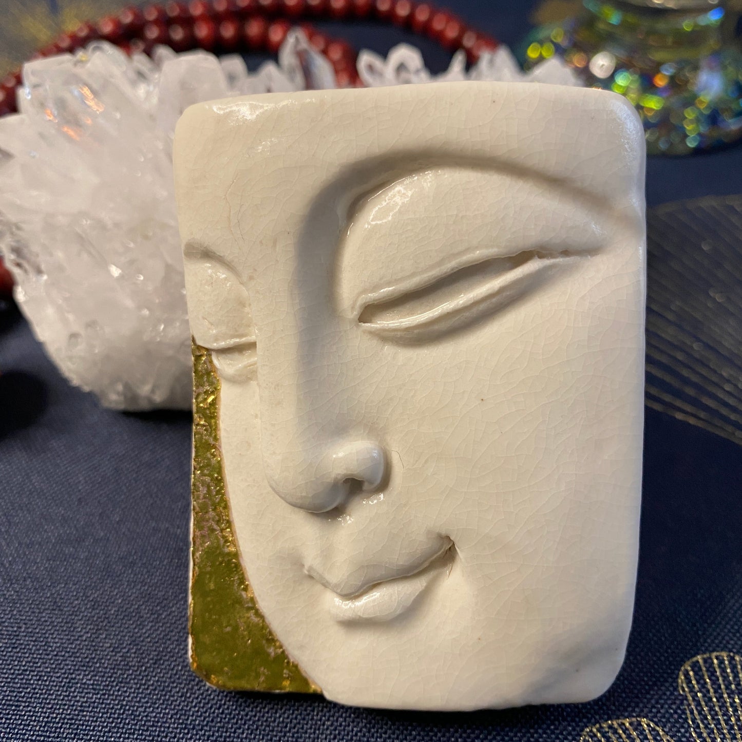 Bouddha Porcelaine et Or. Réf. BYF0#4#9 NAMO ART - Mona Bessaa