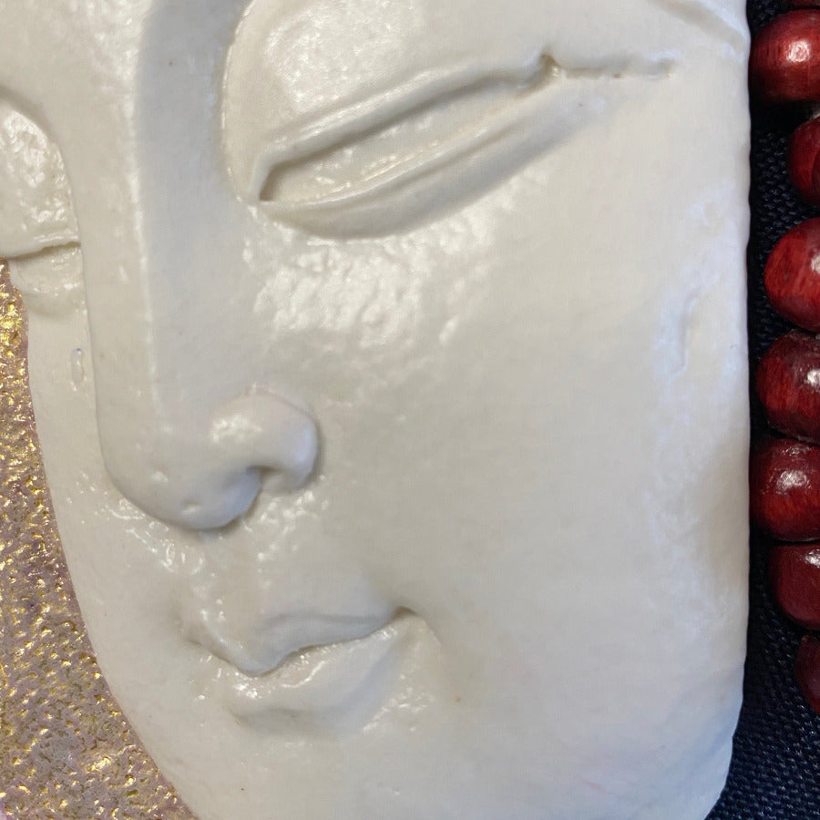 Bouddha Porcelaine et Or. Réf. BYF0#6#11 NAMO ART - Mona Bessaa