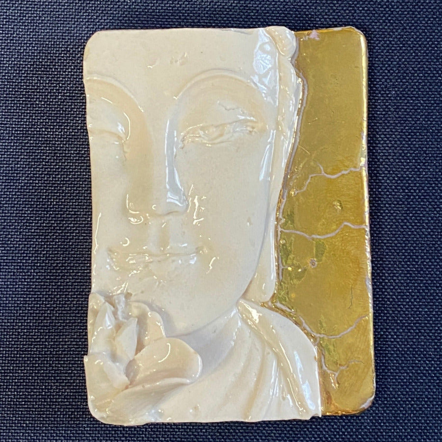 Bouddha à Fleur Porcelaine et Or. Réf. BFPOpdp#1/1#14 NAMO ART - Mona Bessaa