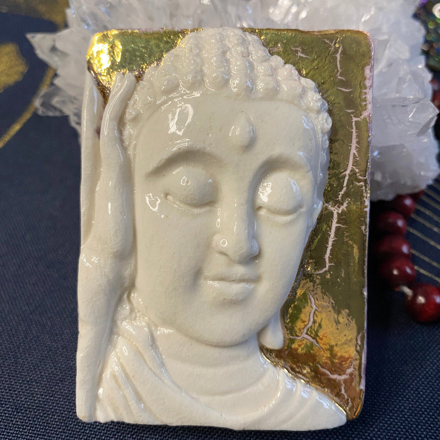 Bouddha Porcelaine et Or. Réf. BFPOMdorei#1/1#15 NAMO ART - Mona Bessaa