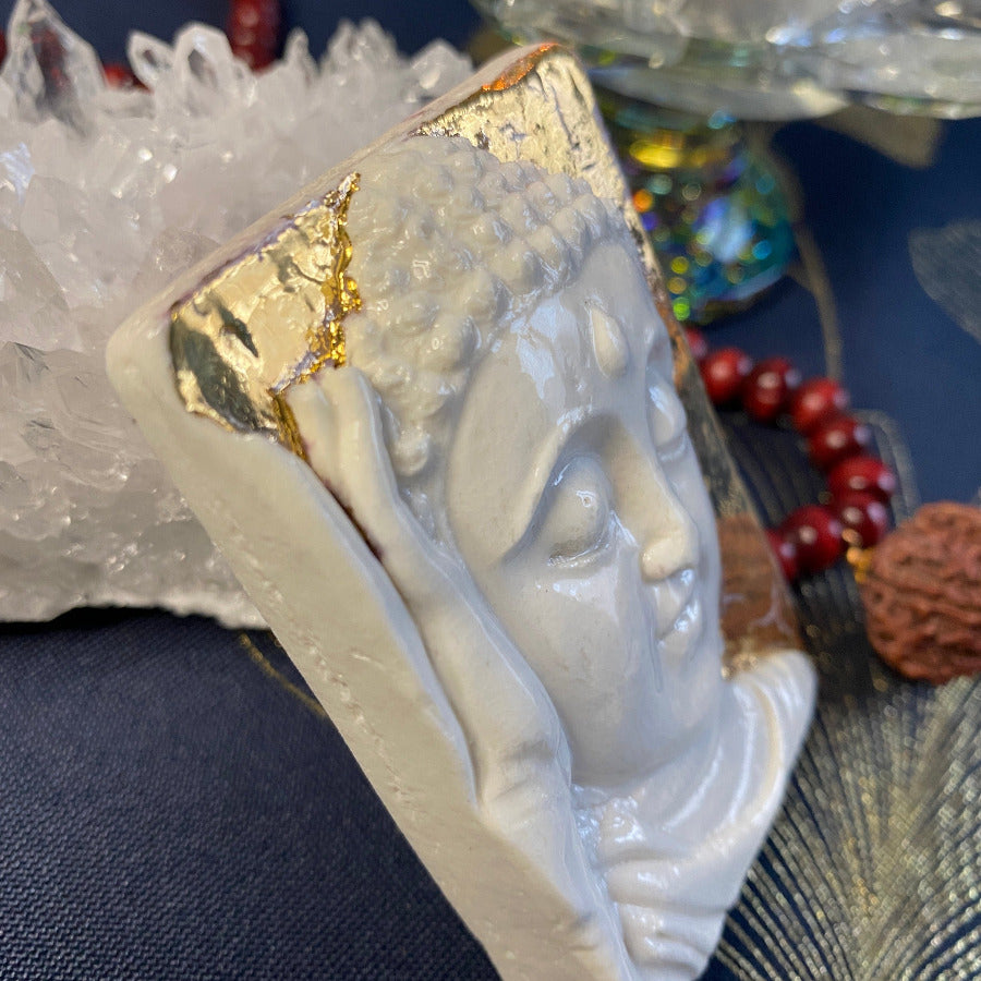 Bouddha Porcelaine et Or. Réf. BFPOMdorei#1/1#15 NAMO ART - Mona Bessaa