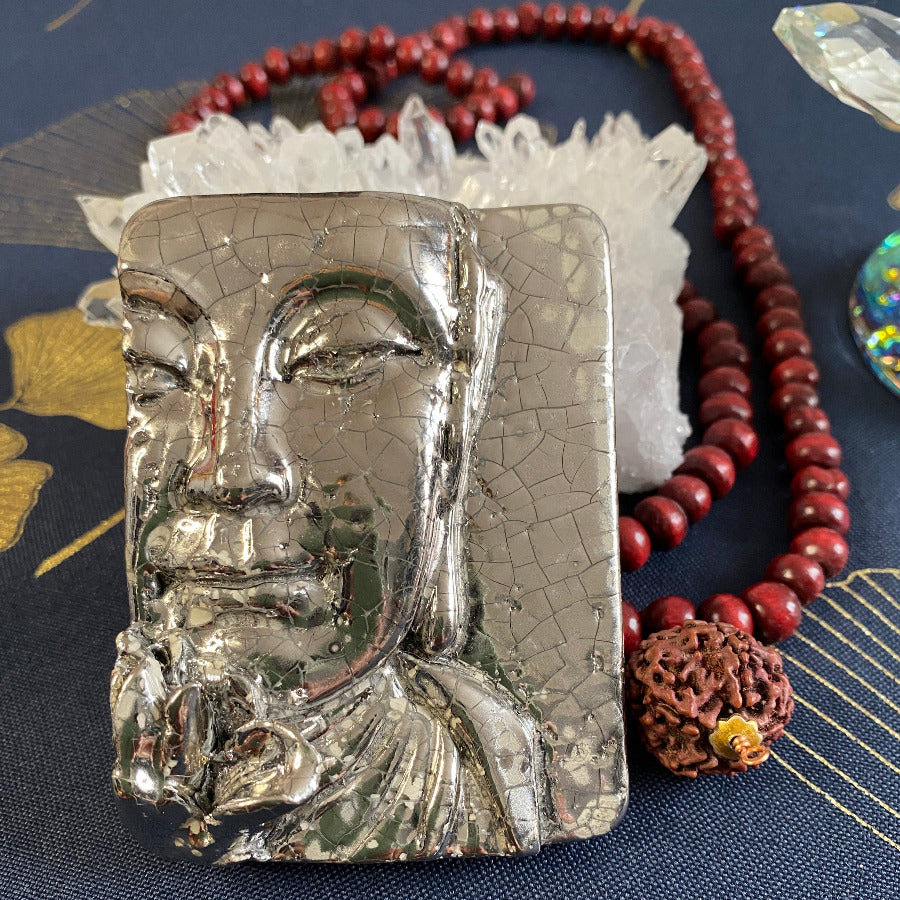 Bouddha à Fleur Porcelaine et Platine. Réf. BFP#1-1#16 NAMO ART - Mona Bessaa
