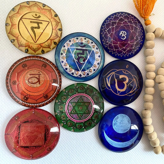 8 Cabochons en verre Chakras majeurs NAMO ART