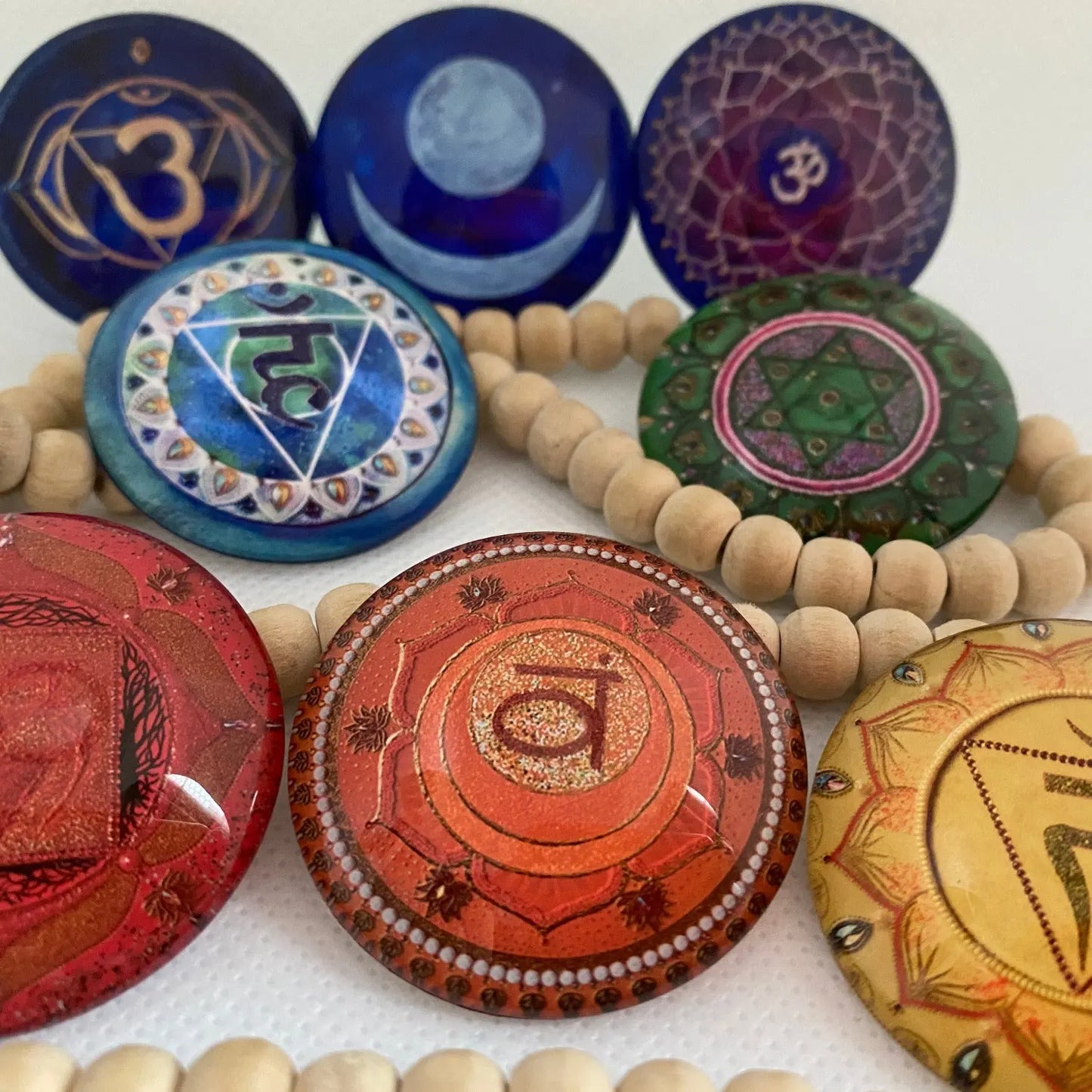 8 Cabochons en verre Chakras majeurs NAMO ART