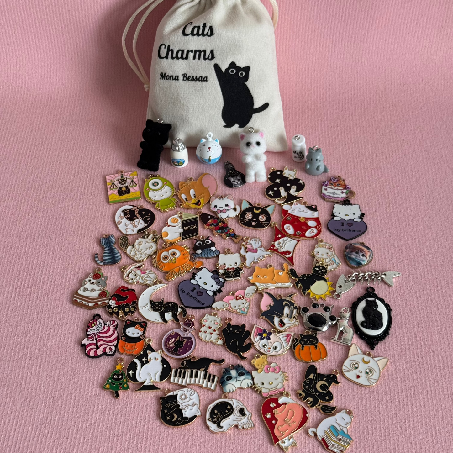 Cats Charms : 60 breloques enchantées pour les passionnnés de chats