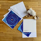 Fleur de vie bleue, d'après une oeuvre de l'artiste Mona Bessaa. Lot de 3 cartes.